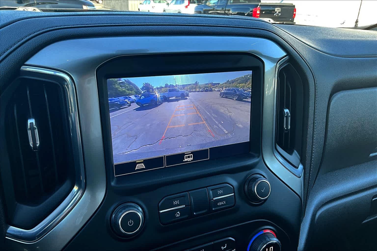 2021 Chevrolet Silverado 1500 RST 4WD Crew Cab 147 - Photo 18