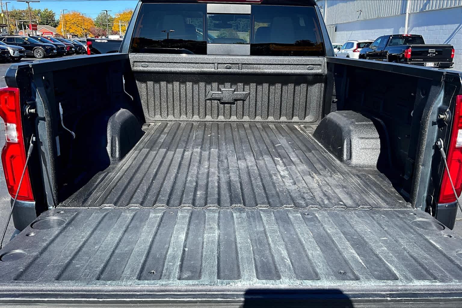 2021 Chevrolet Silverado 1500 RST 4WD Crew Cab 147 - Photo 31