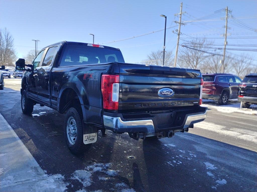 2017 Ford F-250SD XL - Photo 2