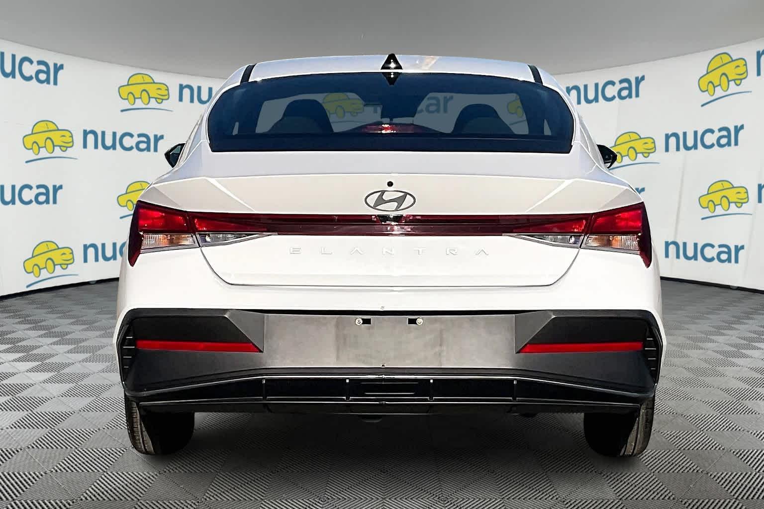 2024 Hyundai Elantra SEL - Photo 5