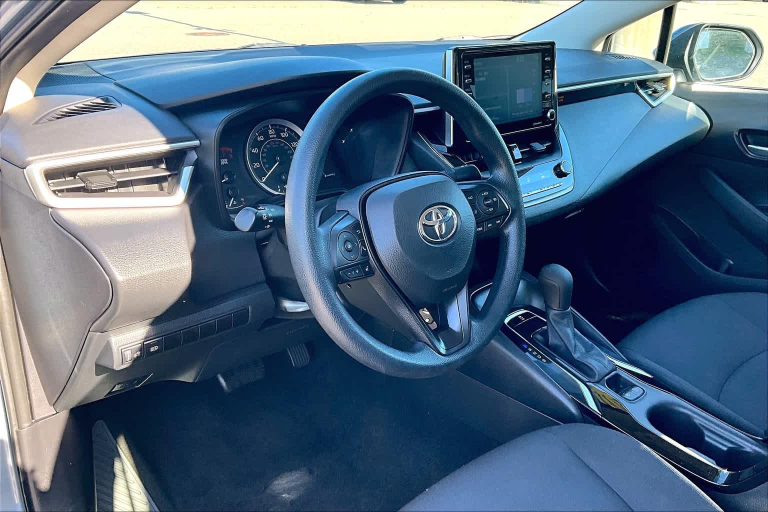 2021 Toyota Corolla LE - Photo 8