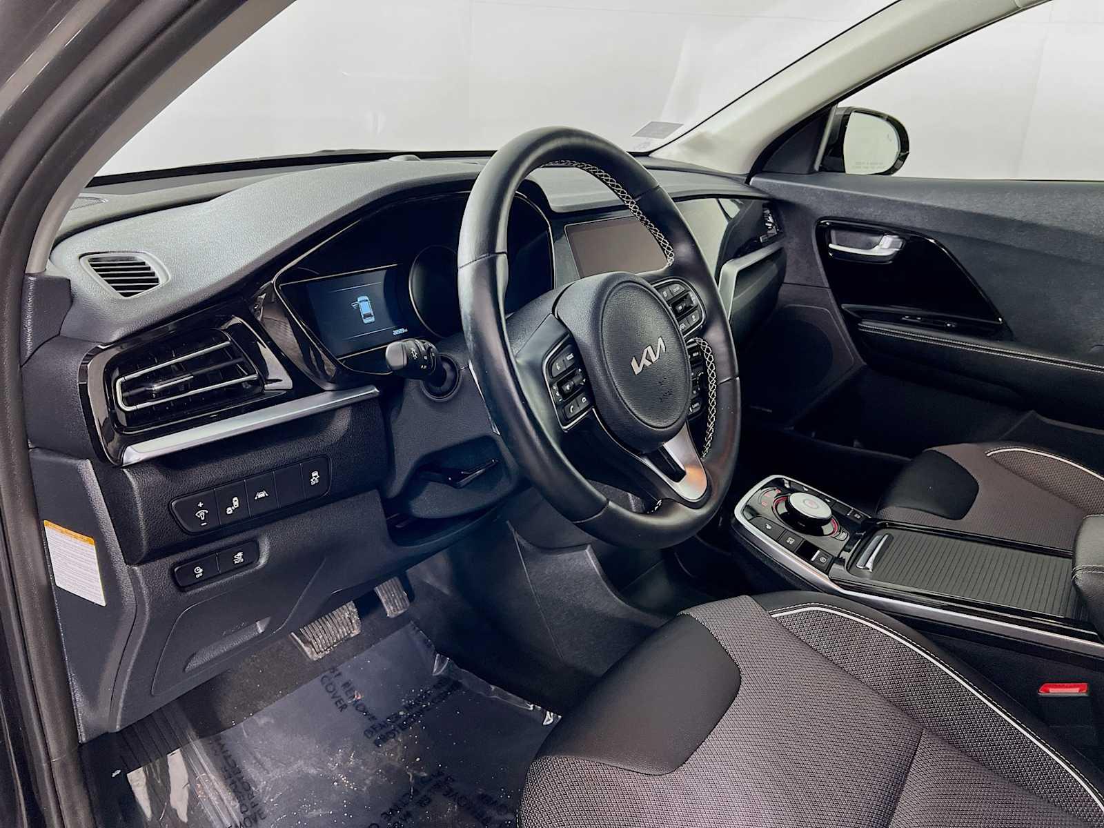 2022 Kia Niro EV EX - Photo 9