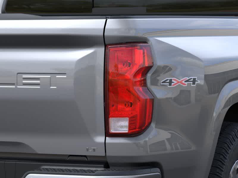 2024 Chevrolet Colorado 4WD LT Crew Cab - Photo 11