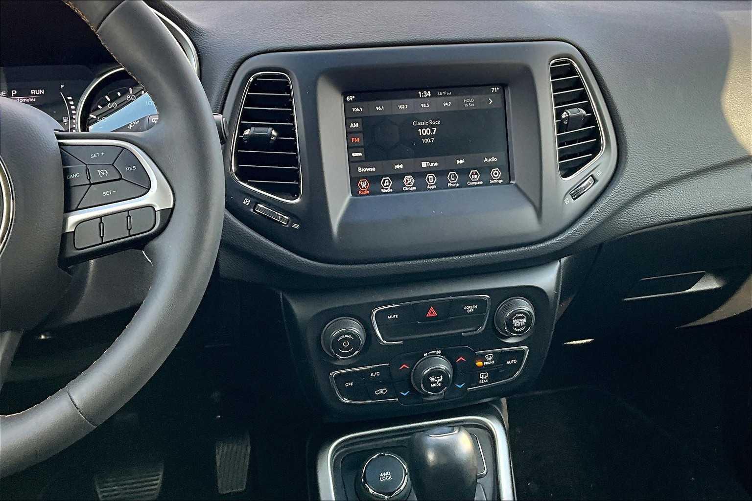 2021 Jeep Compass Latitude - Photo 17