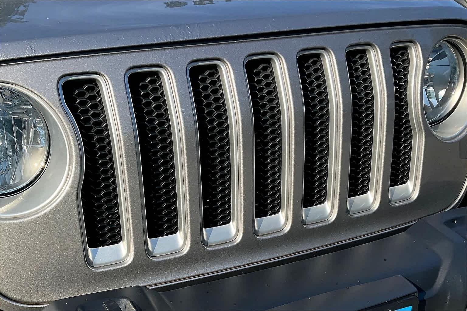 2020 Jeep Wrangler Unlimited Sahara - Photo 31