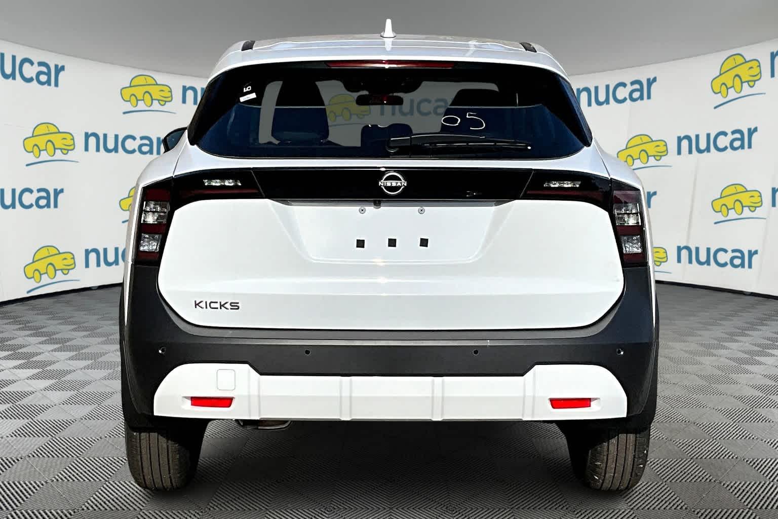 2025 Nissan Kicks S - Photo 5