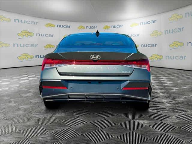 2025 Hyundai Elantra Limited - Photo 8