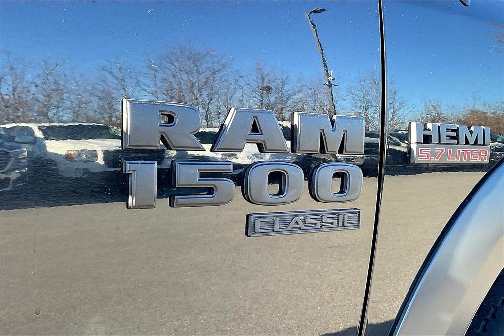 2019 Ram 1500 Classic Warlock - Photo 25