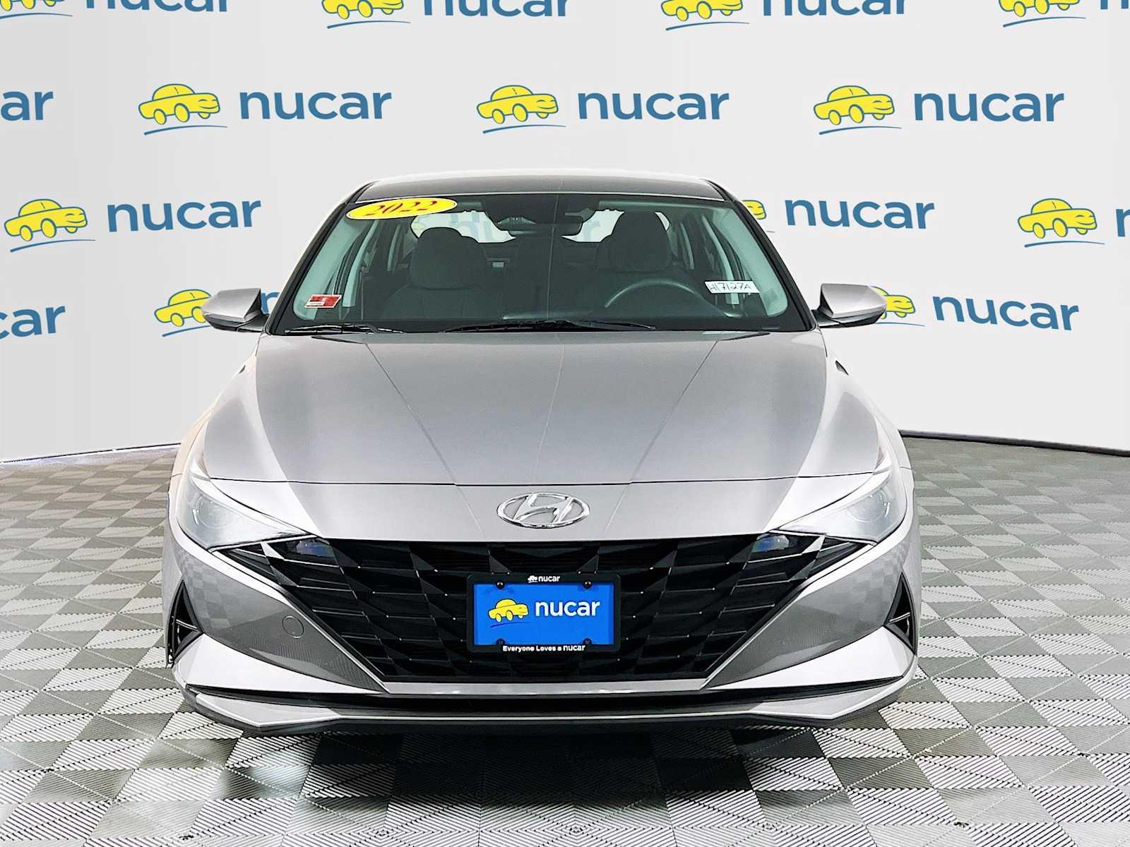 2022 Hyundai Elantra SEL - Photo 2