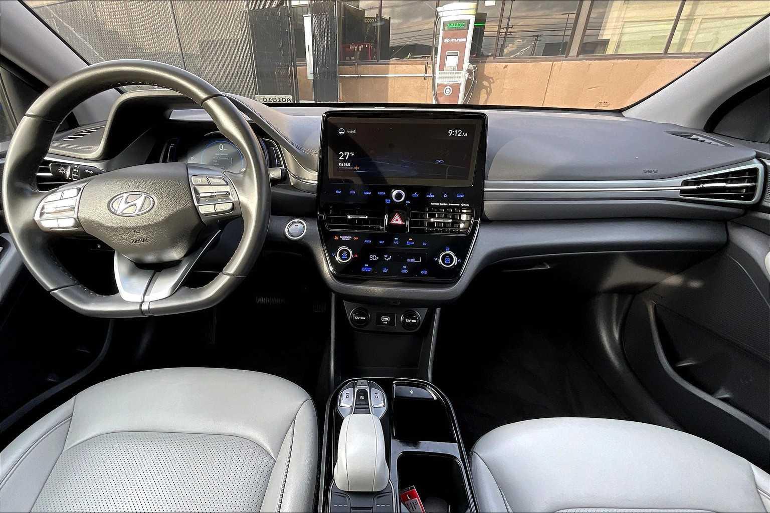 2021 Hyundai IONIQ Electric Limited - Photo 21