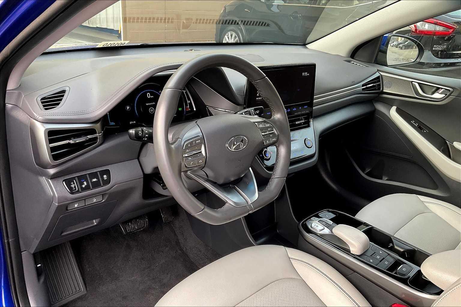 2021 Hyundai IONIQ Electric Limited - Photo 8