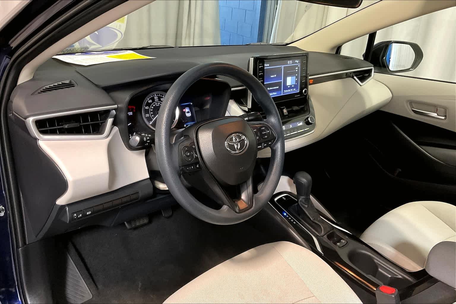 2021 Toyota Corolla LE - Photo 8