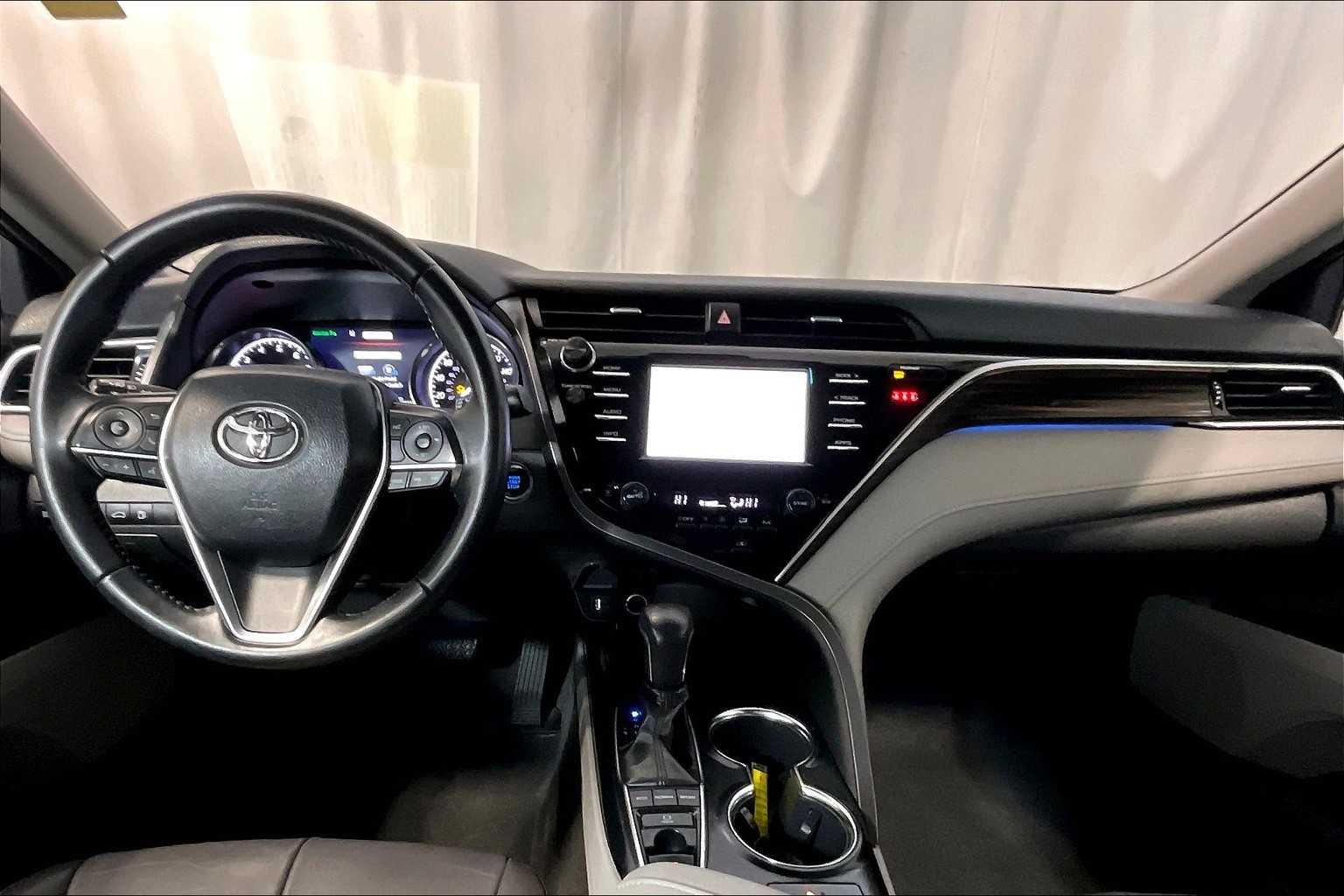 2018 Toyota Camry XLE - Photo 21