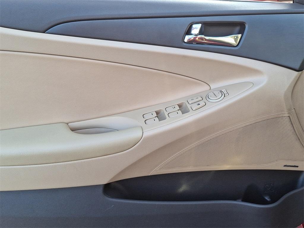 2011 Hyundai Sonata GLS - Photo 13