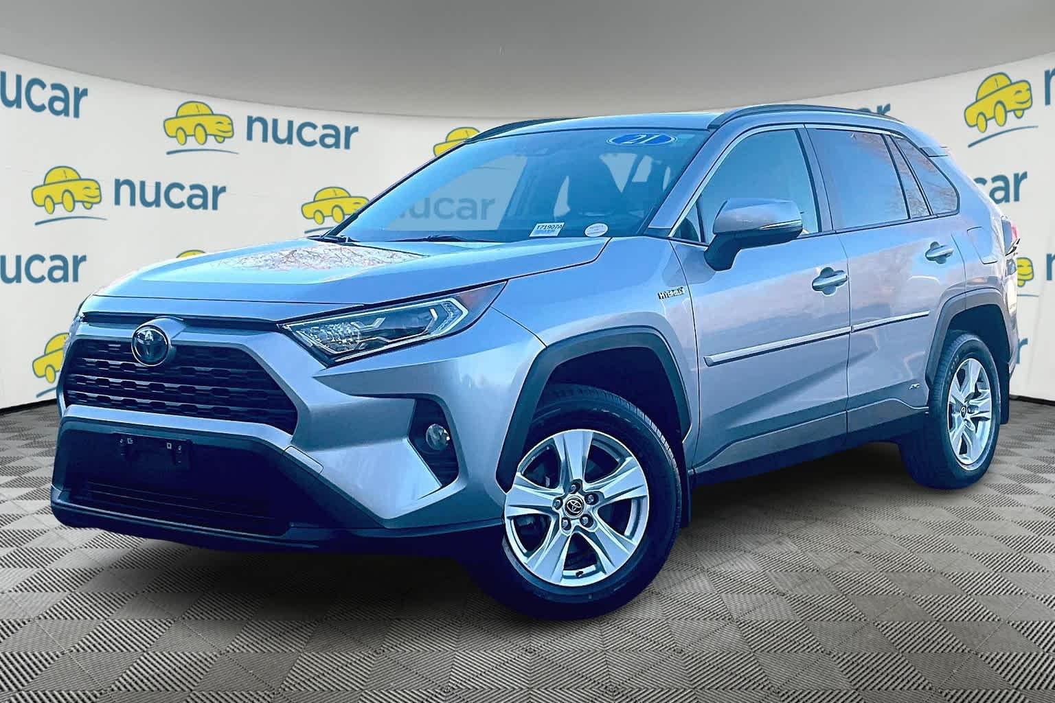 2021 Toyota RAV4 Hybrid XLE - Photo 3