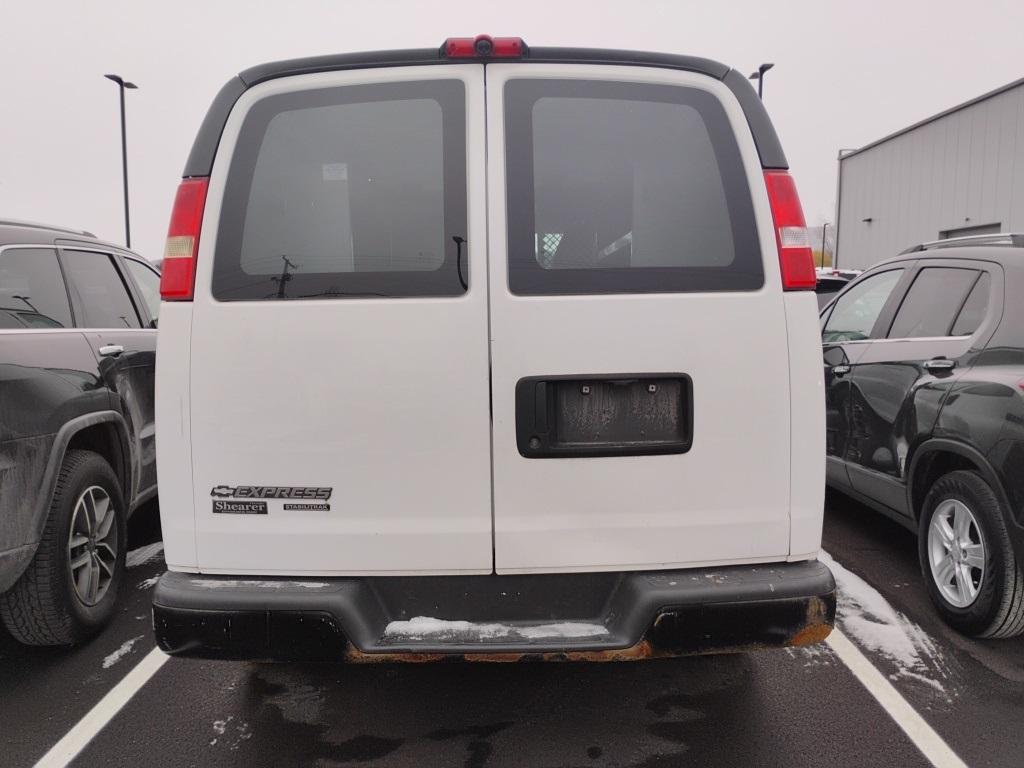 2013 Chevrolet Express 2500 Work Van - Photo 3