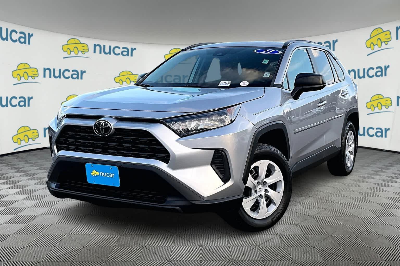 2021 Toyota RAV4 LE - Photo 3