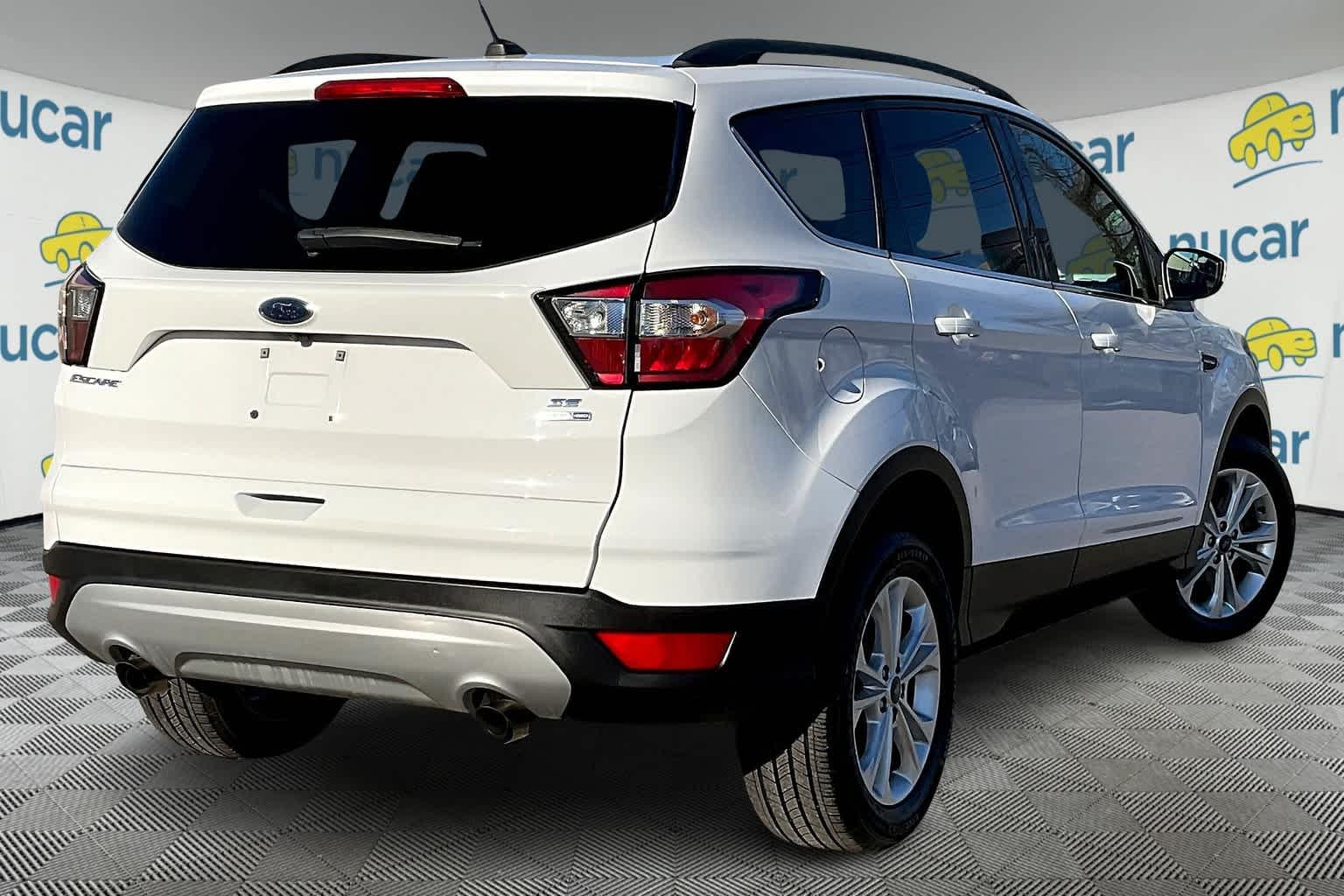 2018 Ford Escape SE - Photo 6