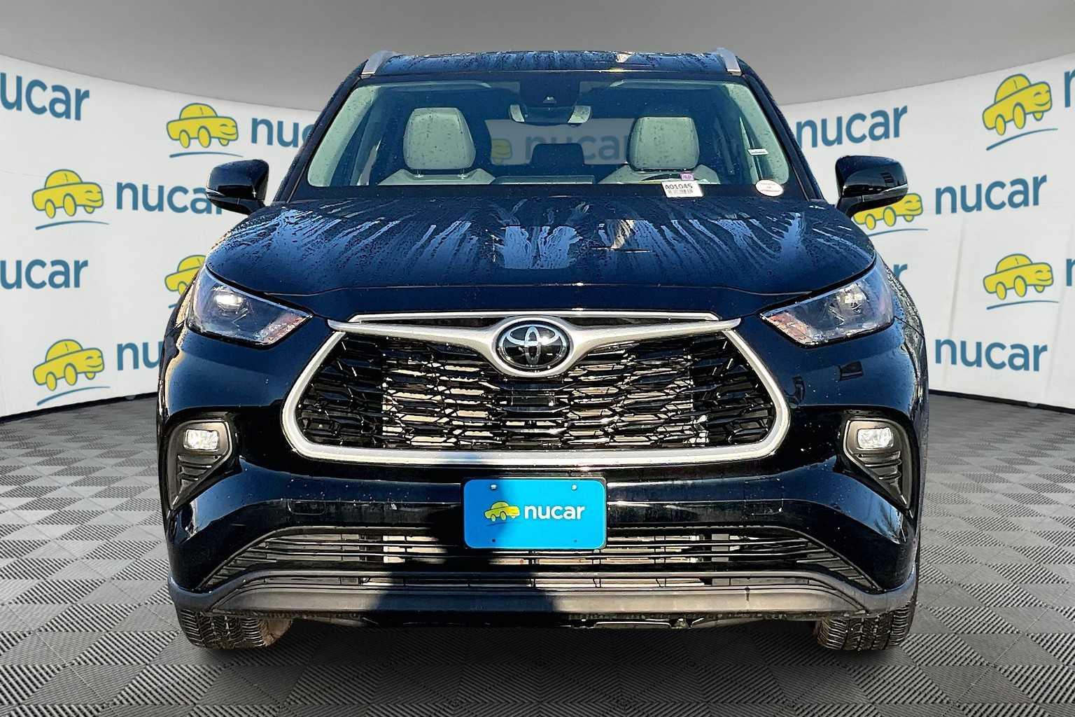 2022 Toyota Highlander XLE - Photo 2