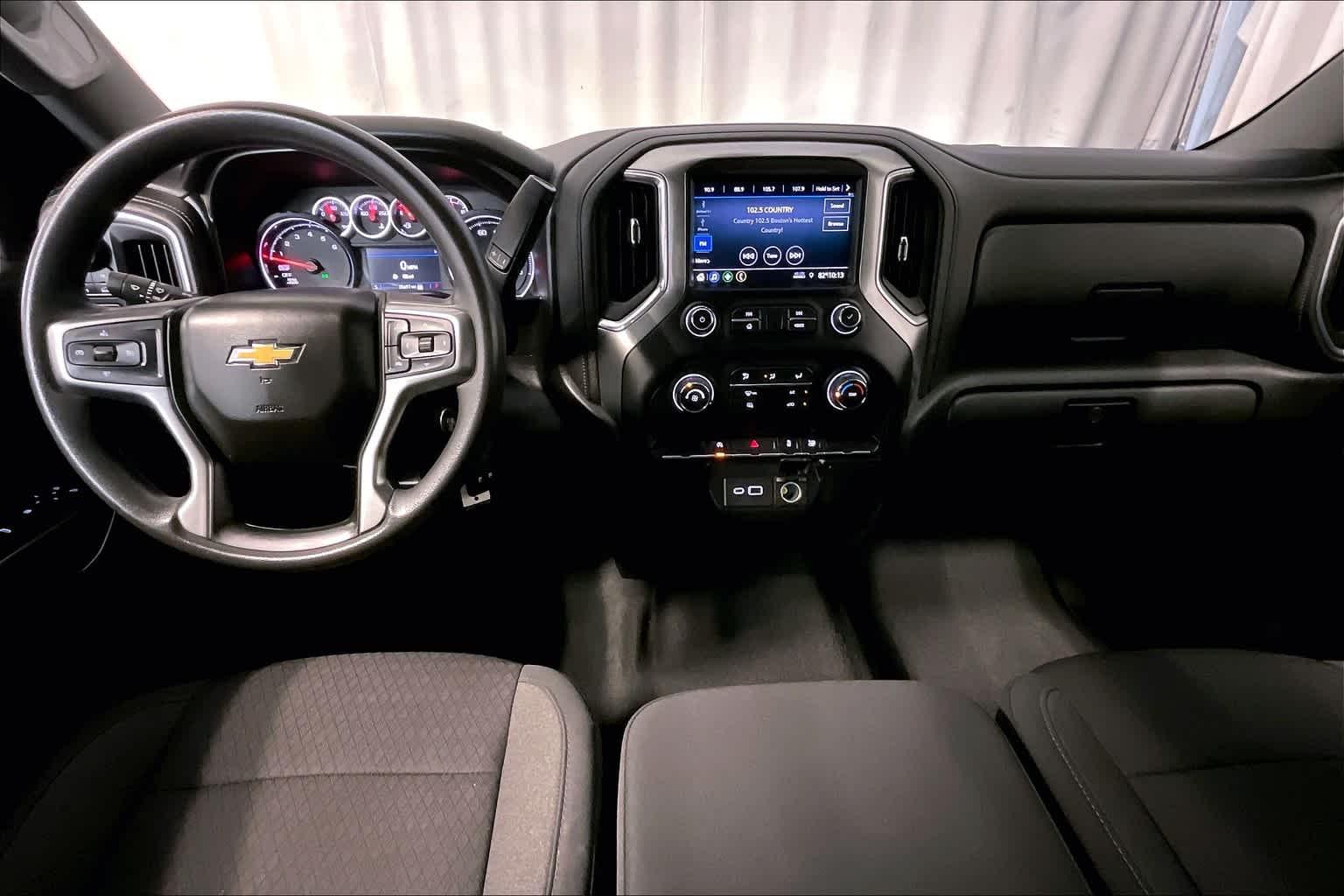 2020 Chevrolet Silverado 1500 LT 4WD Crew Cab 147 - Photo 21