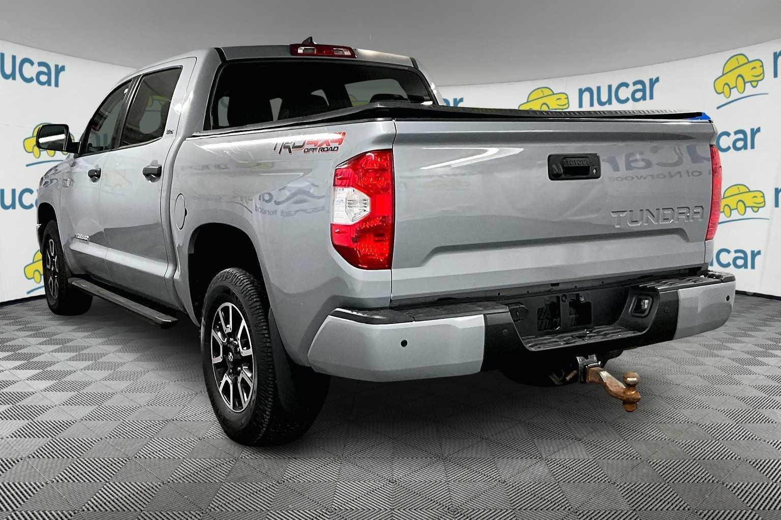 2020 Toyota Tundra SR5 - Photo 4