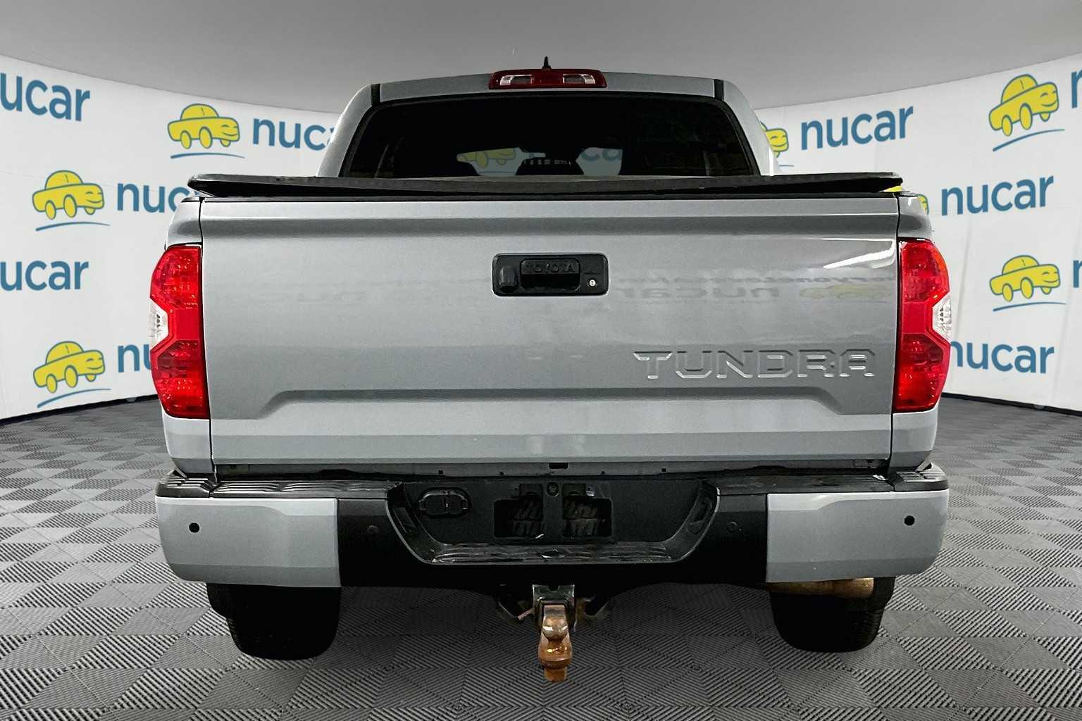 2020 Toyota Tundra SR5 - Photo 5