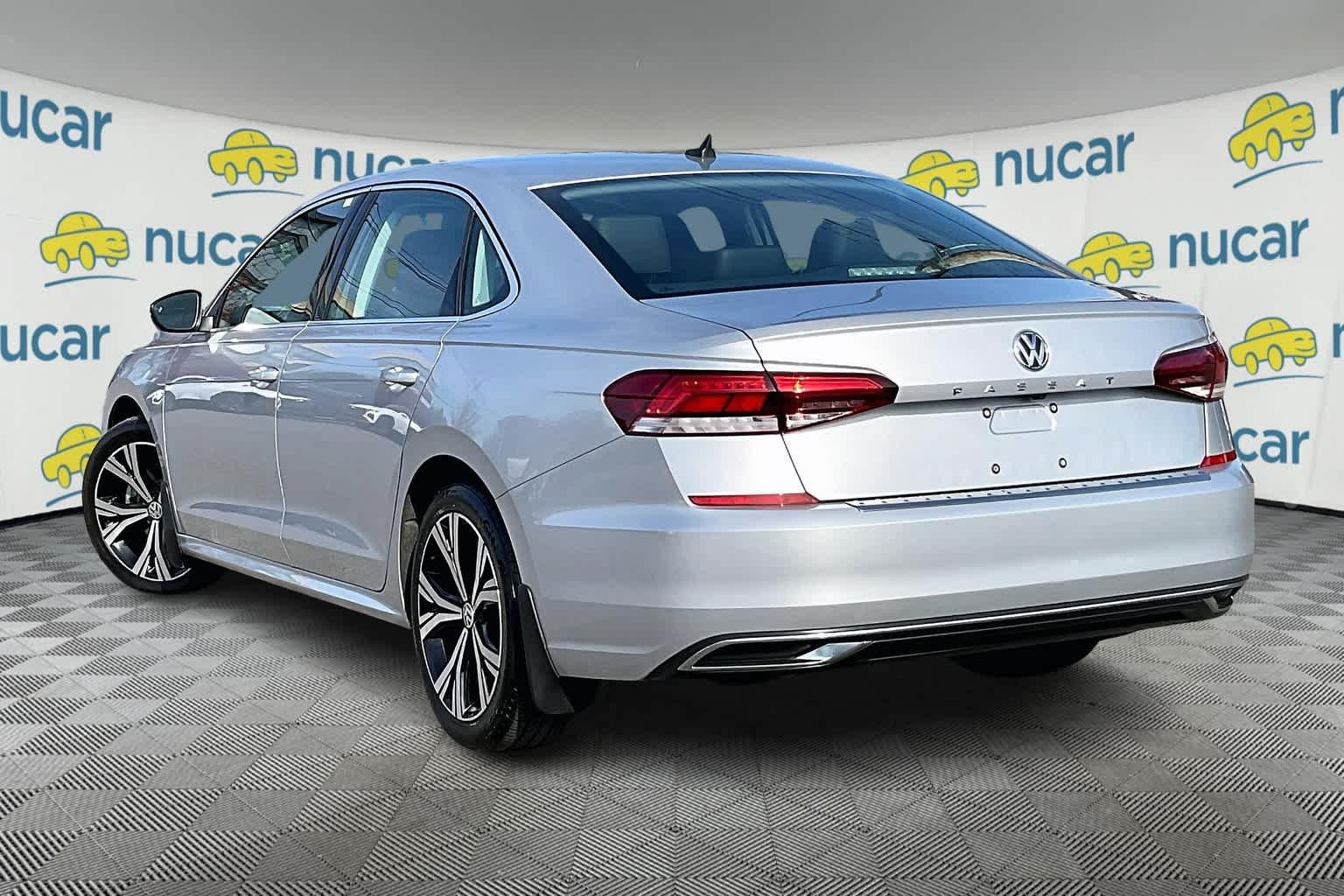 2021 Volkswagen Passat 2.0T SE - Photo 4