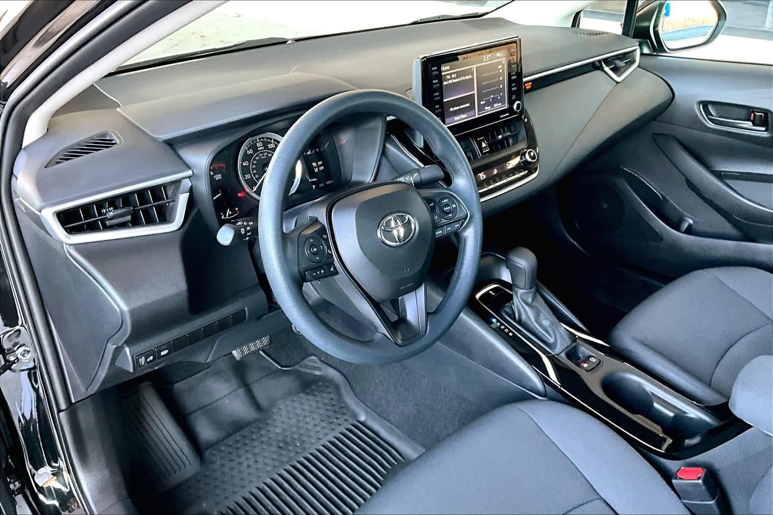 2022 Toyota Corolla LE - Photo 8