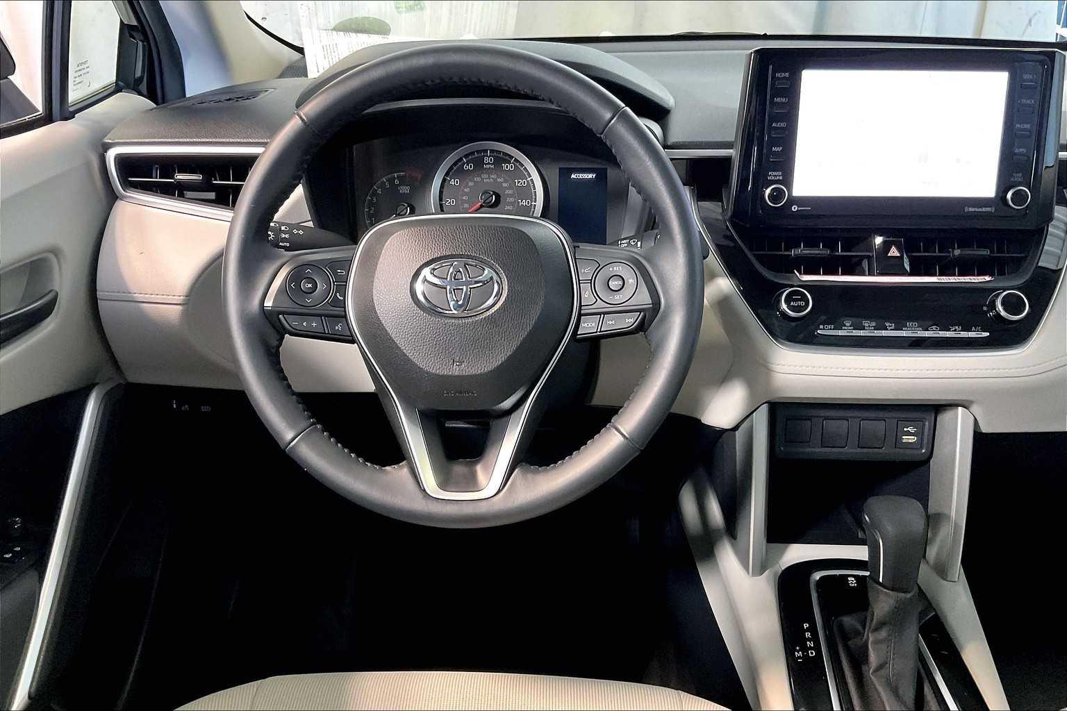 2022 Toyota Corolla Cross LE - Photo 17