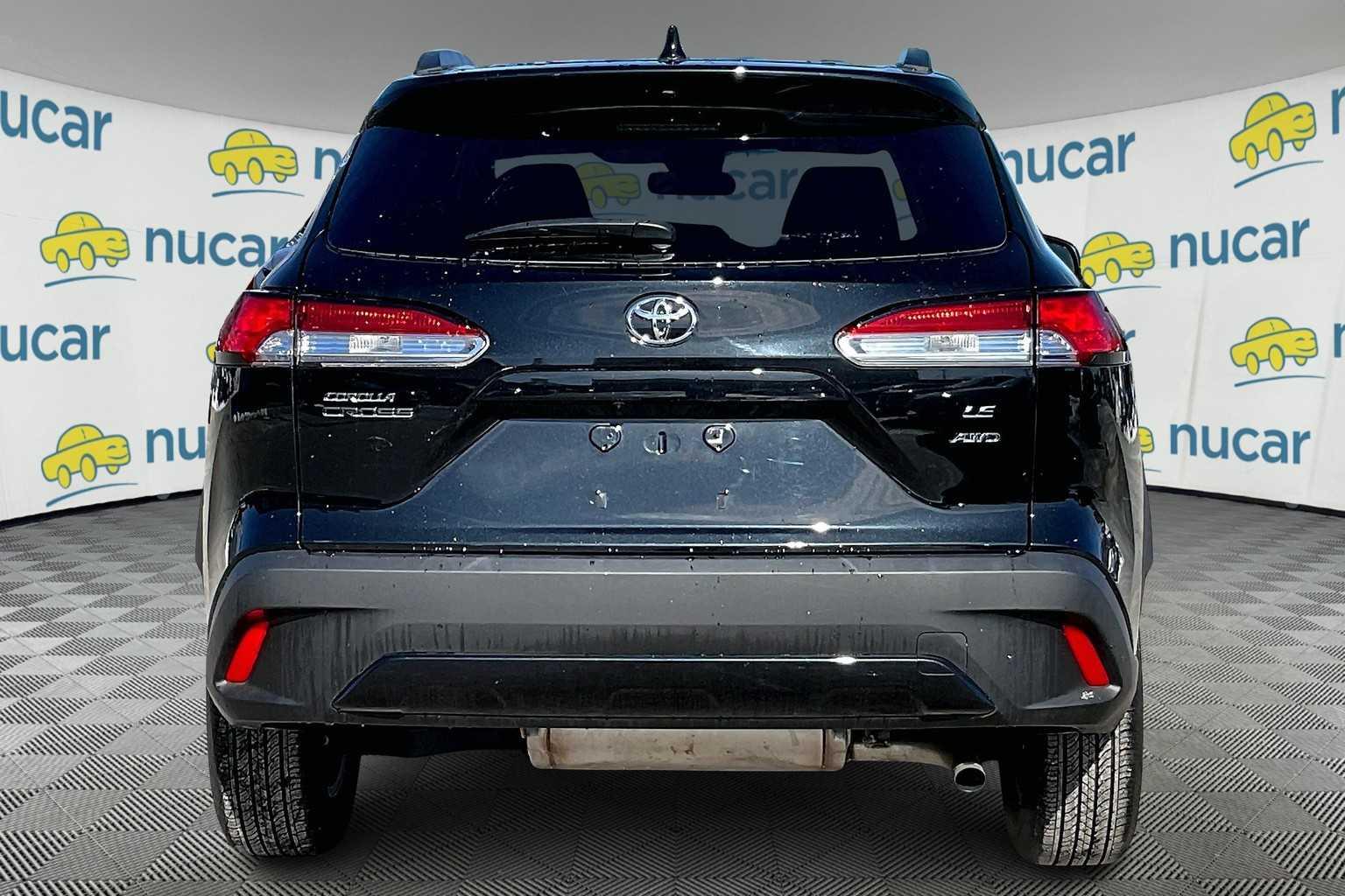 2022 Toyota Corolla Cross LE - Photo 5