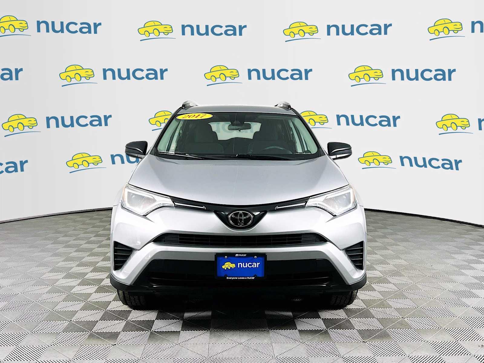 2017 Toyota RAV4 LE - Photo 2