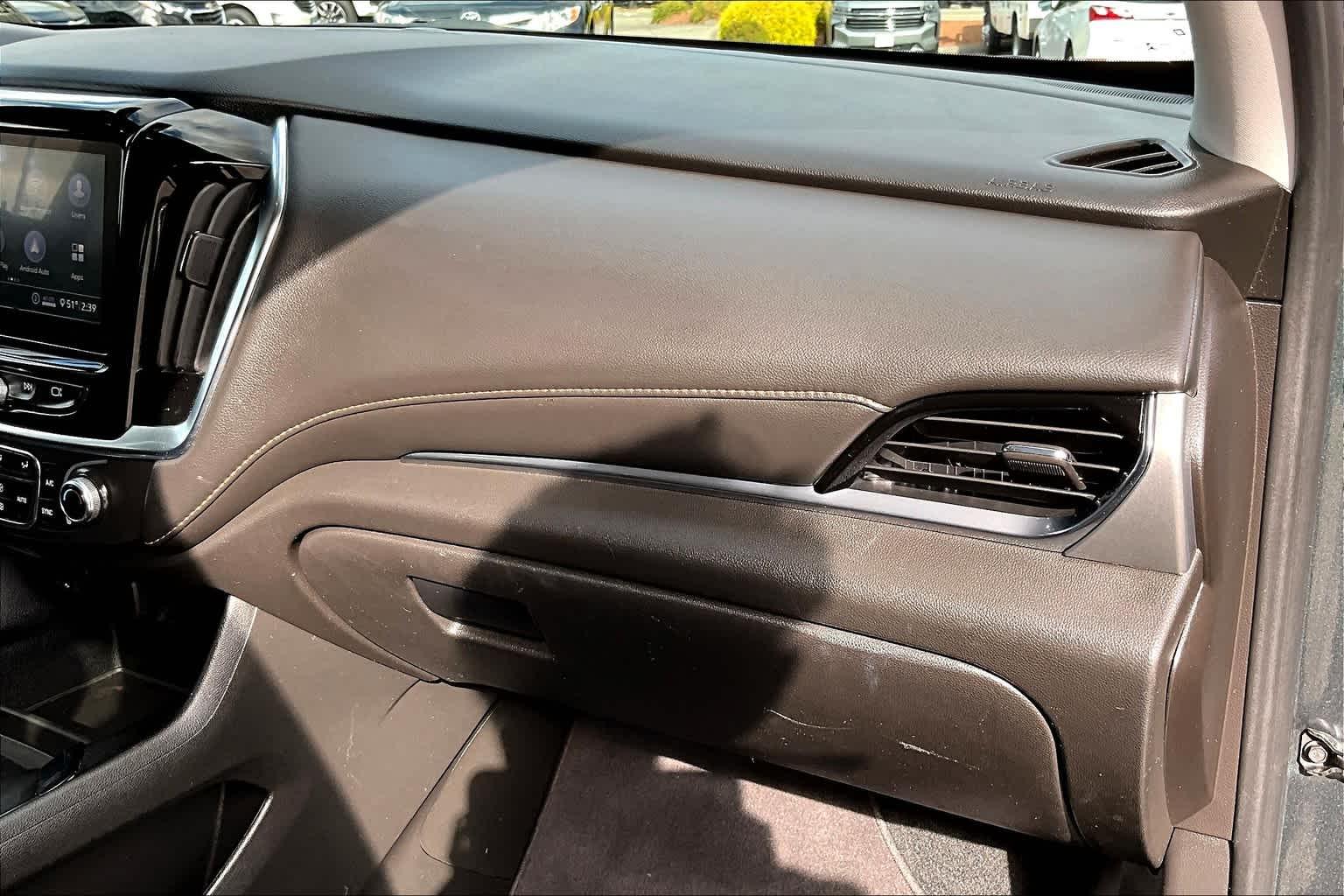 2021 Chevrolet Traverse LT Cloth - Photo 13