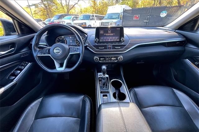 2021 Nissan Altima 2.5 Platinum - Photo 16