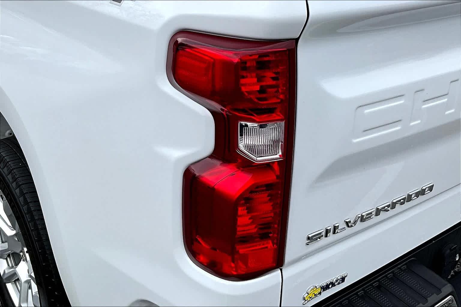 2023 Chevrolet Silverado 1500 LT 4WD Crew Cab 147 - Photo 34