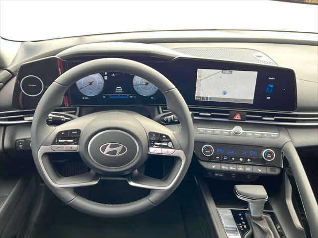 2024 Hyundai Elantra SEL - Photo 17