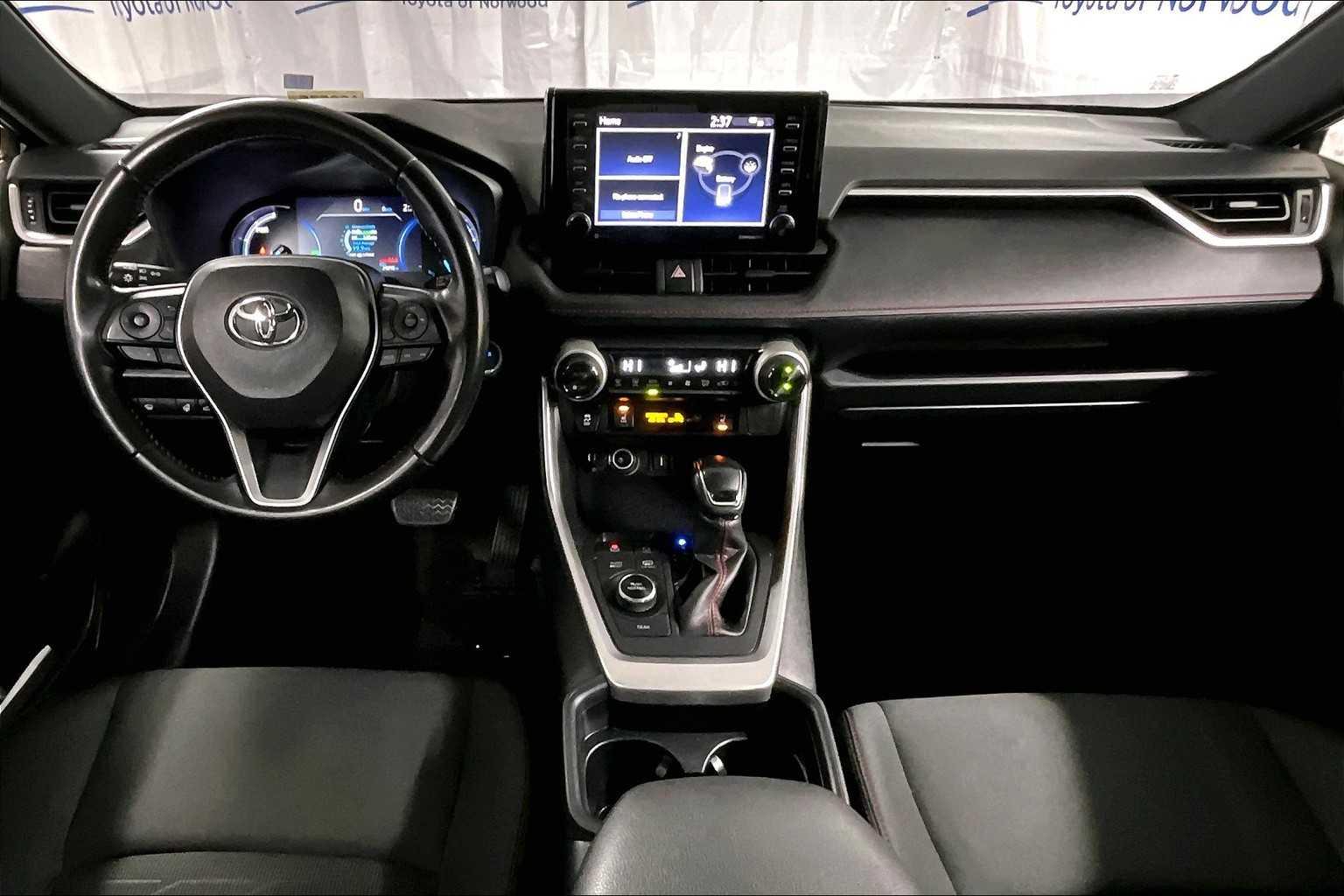 2021 Toyota RAV4 Prime SE - Photo 21