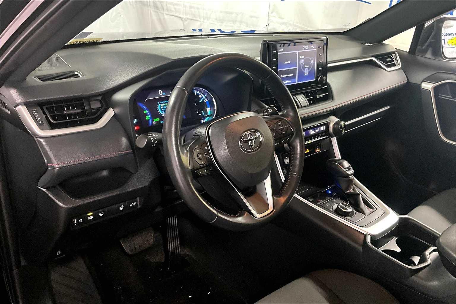 2021 Toyota RAV4 Prime SE - Photo 8