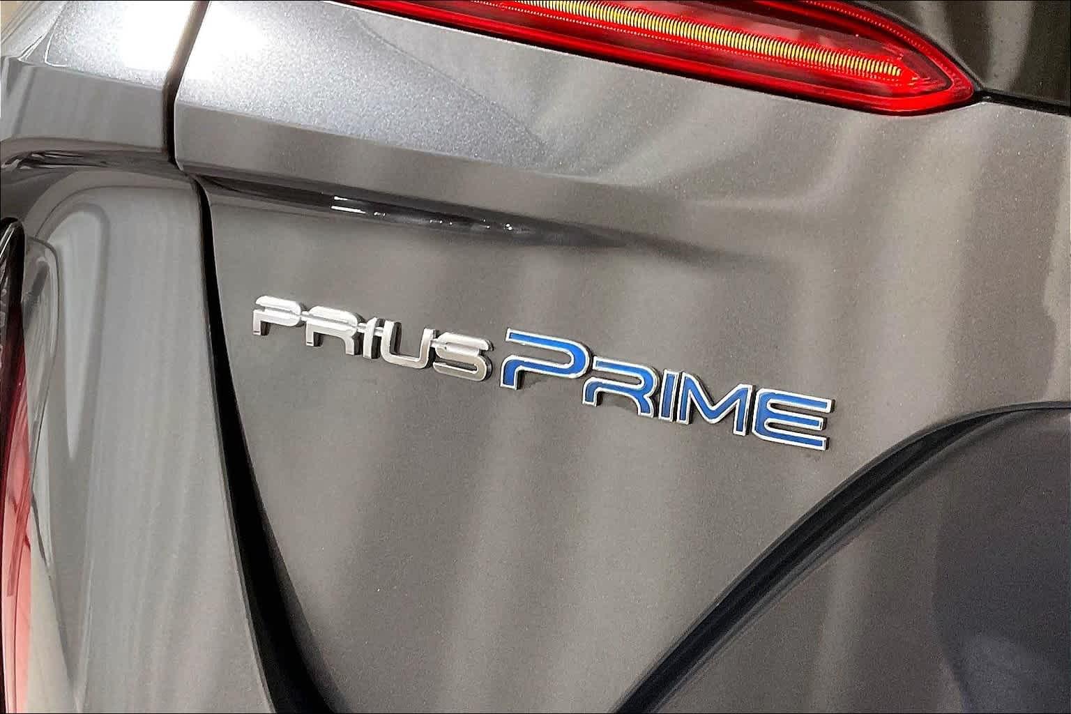 2018 Toyota Prius Prime Premium - Photo 28