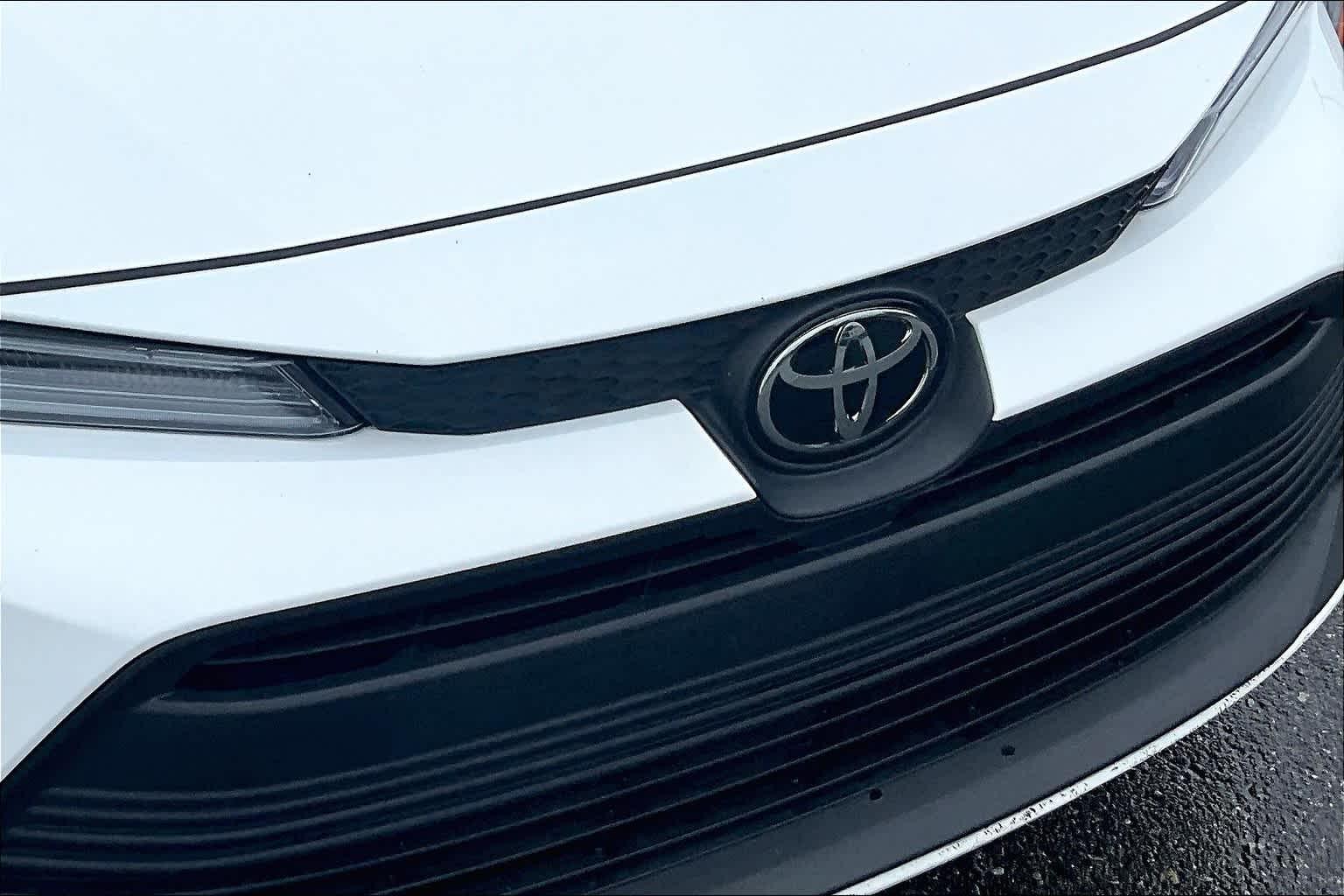 2023 Toyota Corolla LE - Photo 31