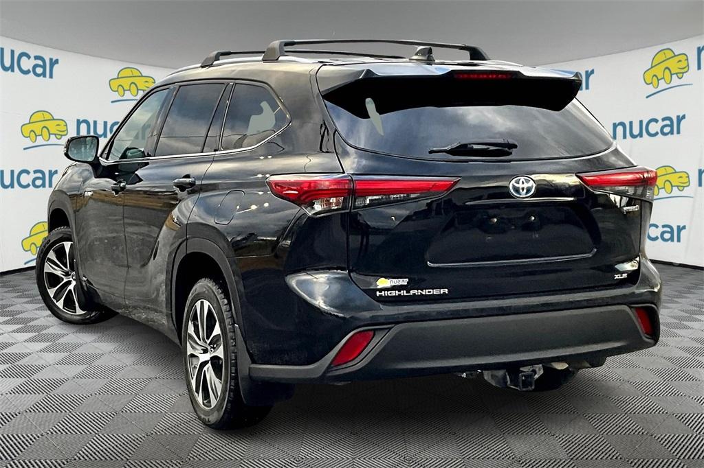 2021 Toyota Highlander Hybrid XLE - Photo 4