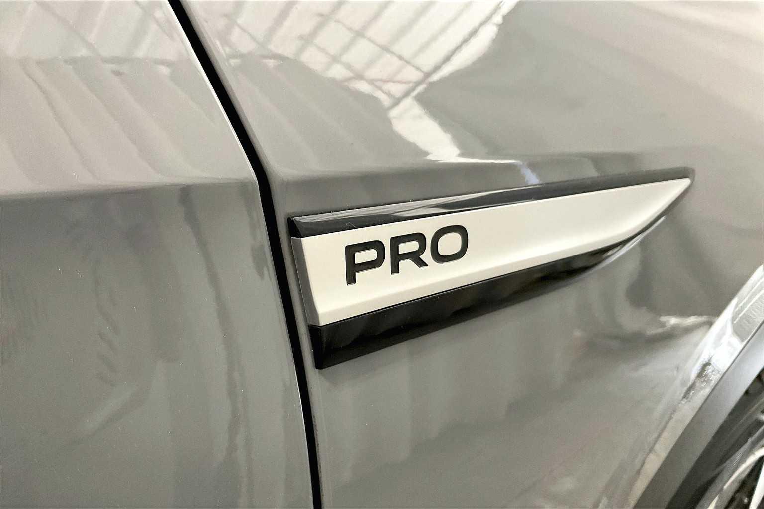 2021 Volkswagen ID.4 Pro - Photo 25