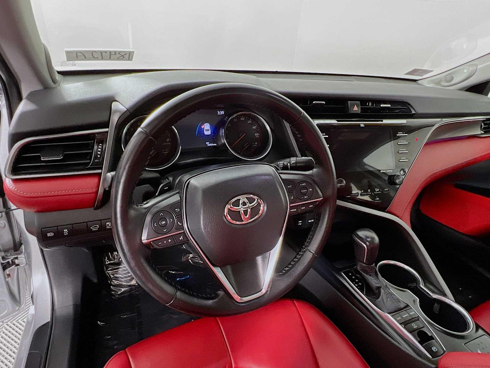 2019 Toyota Camry XSE V6 - Photo 11