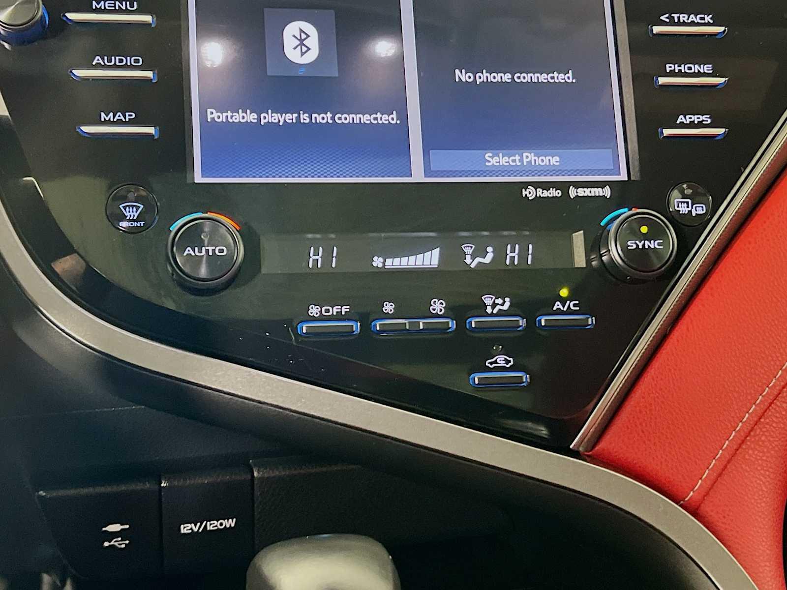 2019 Toyota Camry XSE V6 - Photo 15