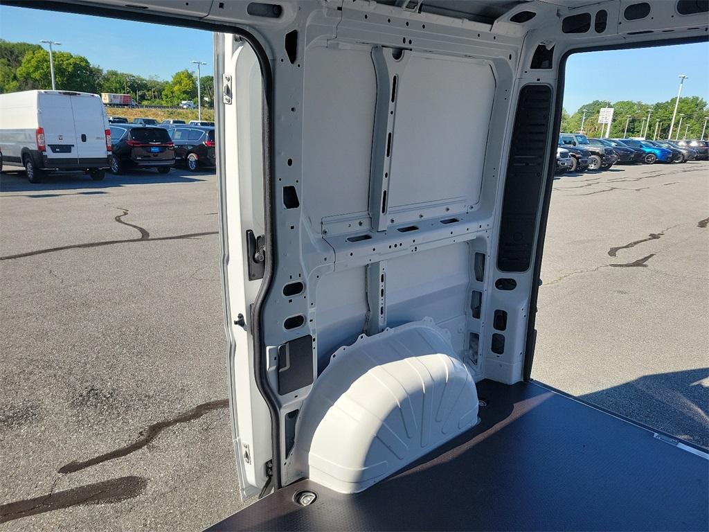 2024 Ram ProMaster 1500 Low Roof - Photo 17