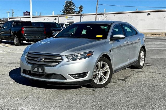 2015 Ford Taurus SEL - Photo 2