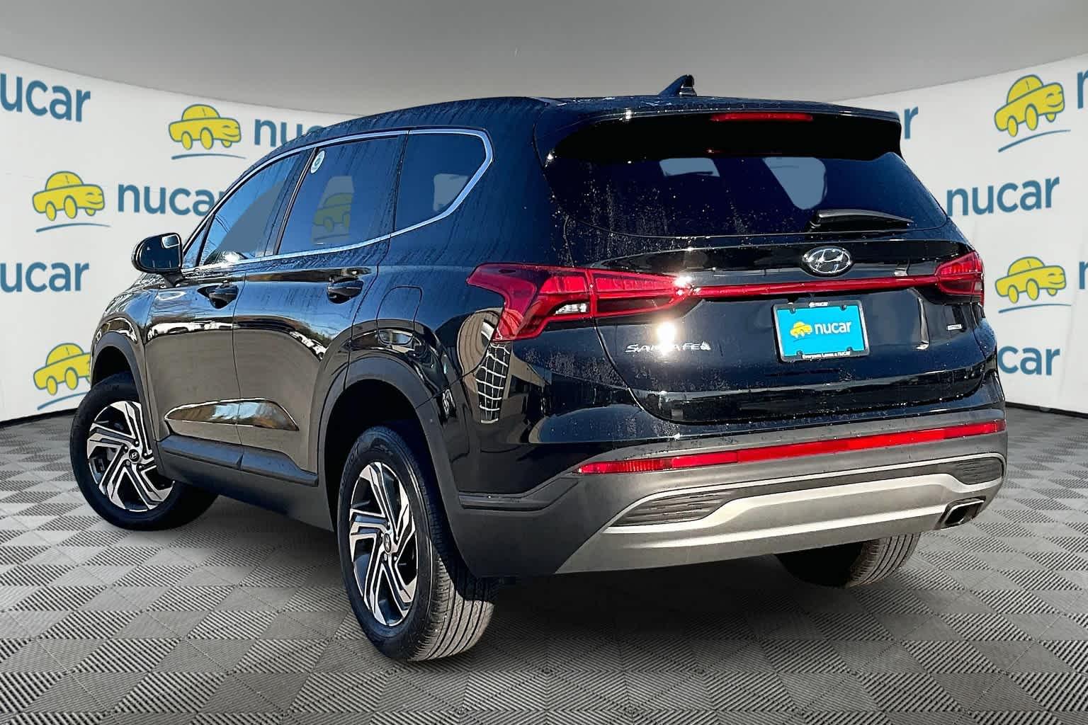 2023 Hyundai Santa Fe SE - Photo 4