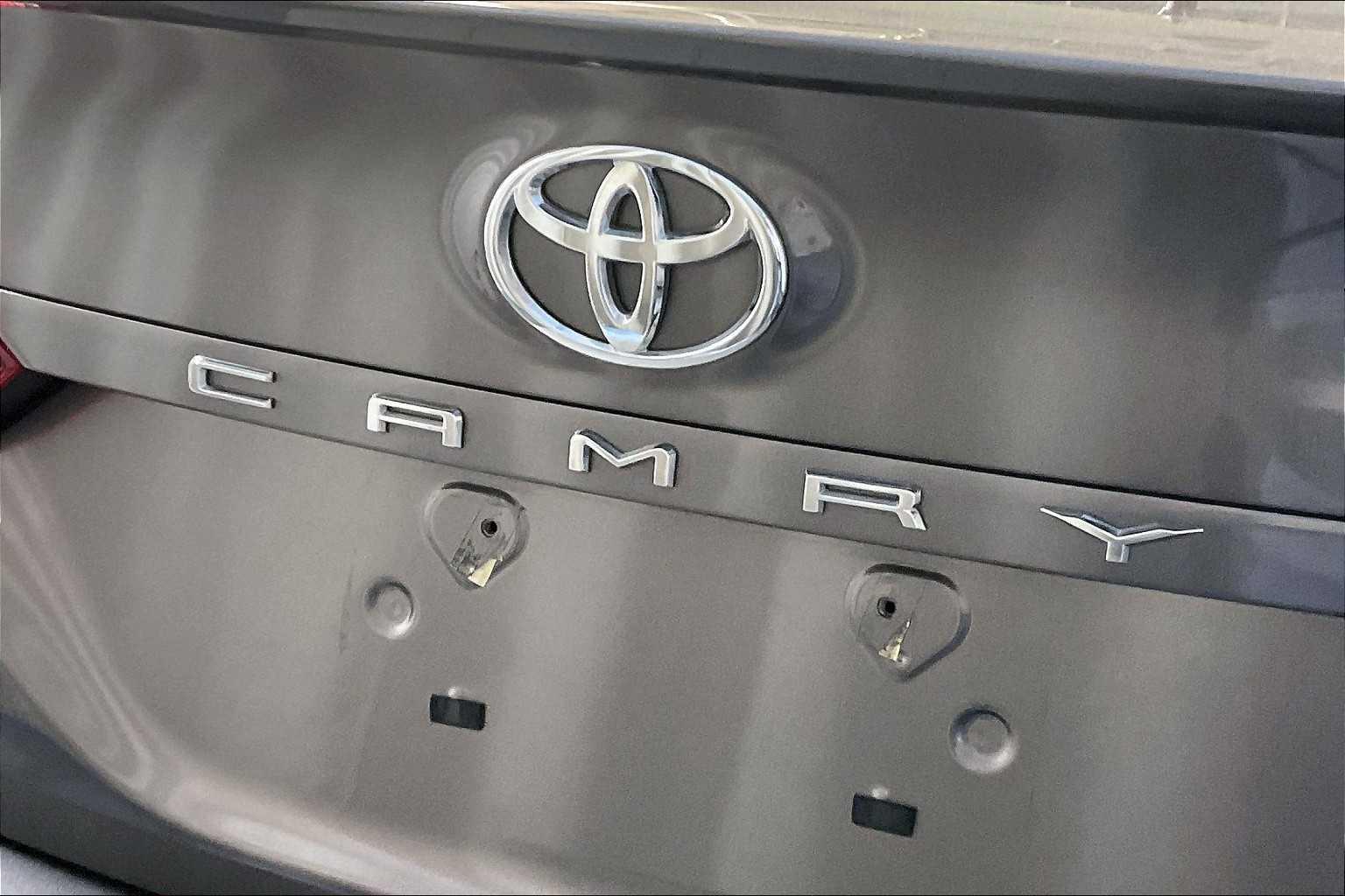 2022 Toyota Camry SE - Photo 29