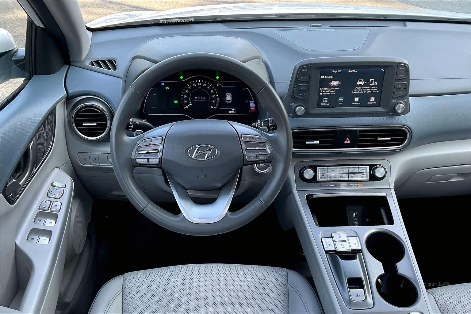 2021 Hyundai Kona Electric Limited - Photo 17