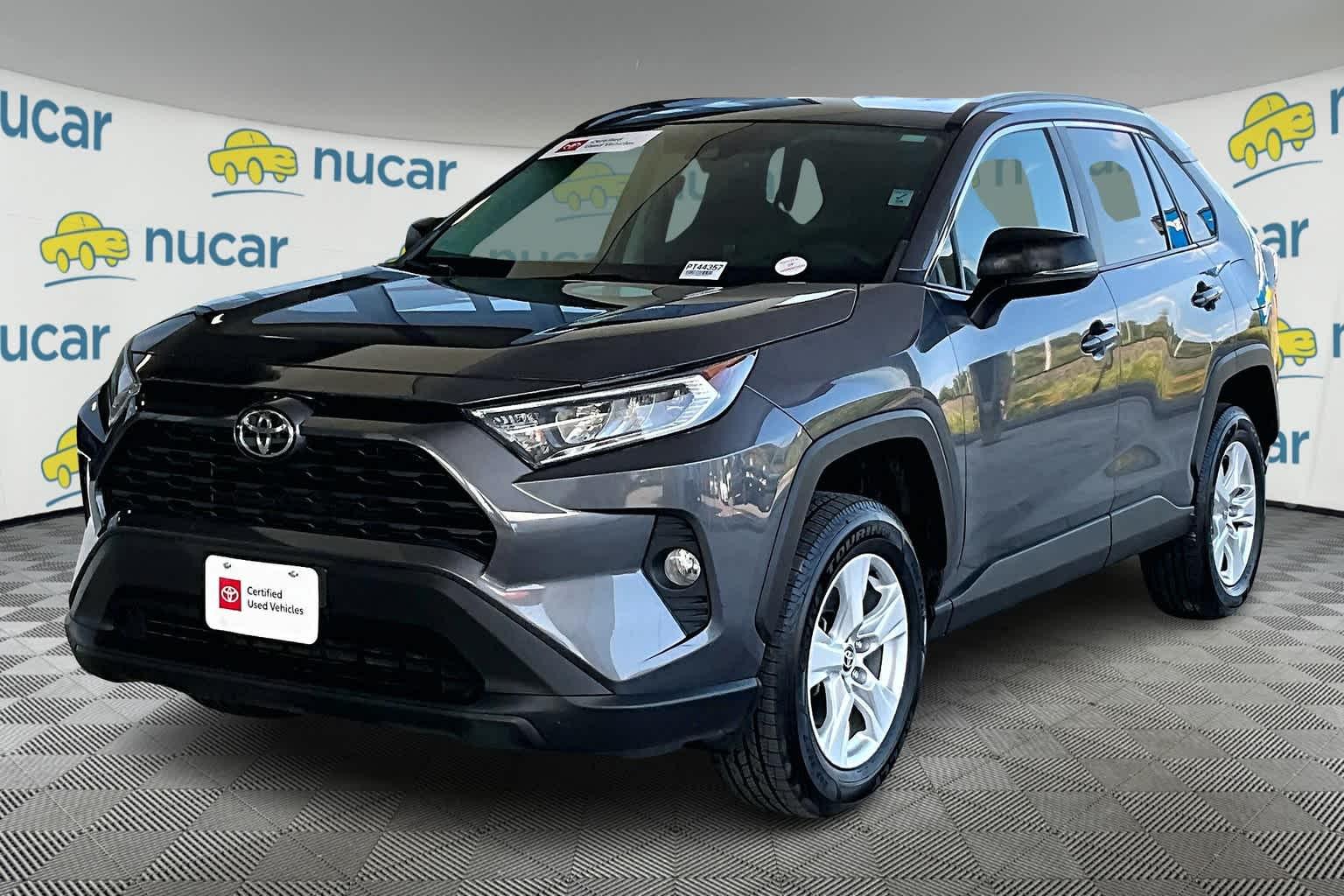 2021 Toyota RAV4 XLE - Photo 3