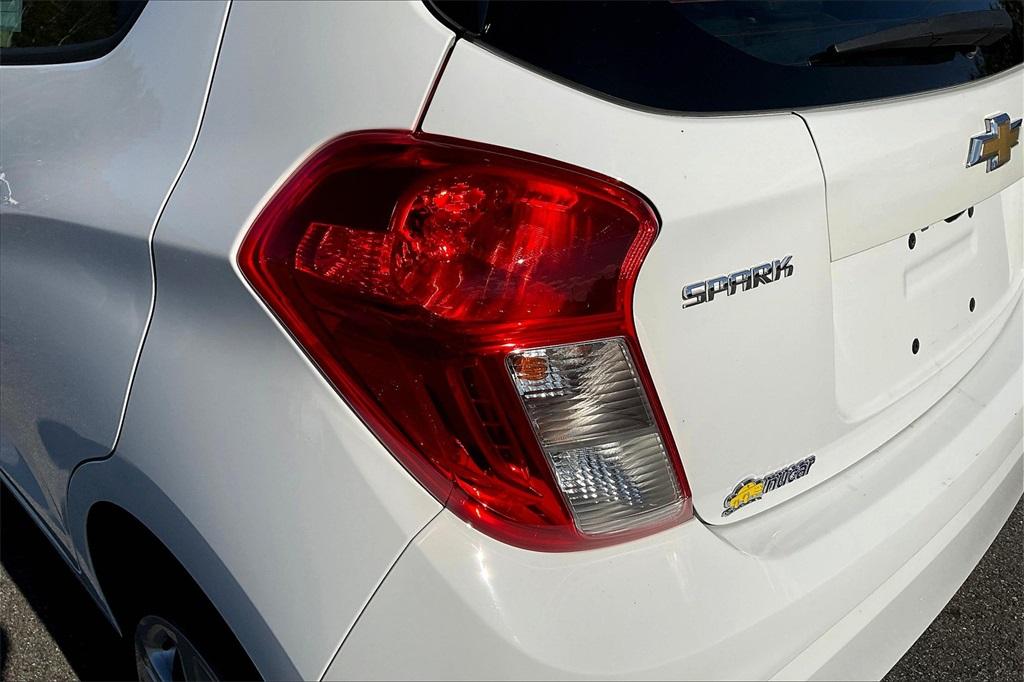 2021 Chevrolet Spark LS - Photo 26